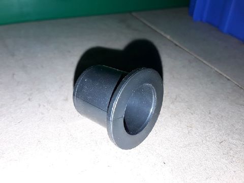 Nylon bush, flanged, 20 x 16 x 22mm Long (flange Ø26)