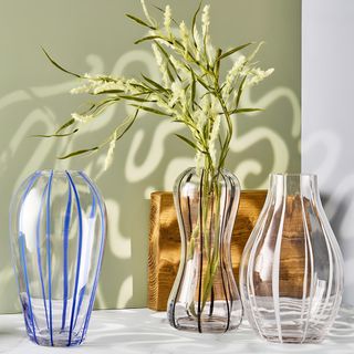 Linea Vases