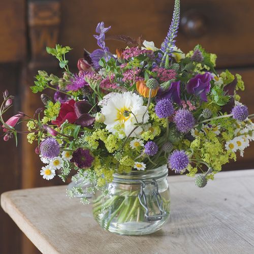 Luncheon - Blooming Vase