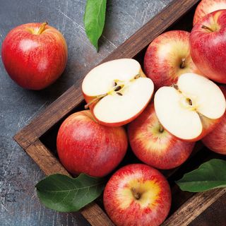 Luncheon - Red Apples