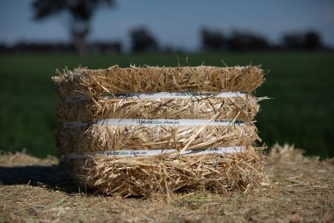 MULTICUBE Compressed Bale- Wheaten Straw - (42 Per Pallet)