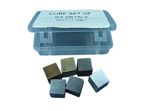 Cube set 1cm edge set in plastic box