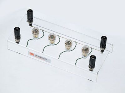 Parallel bulb base with 4 lamps NARIKA