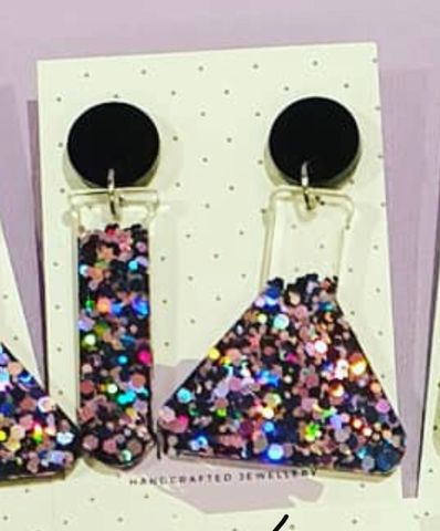 Dangle earrings sparkle coloured