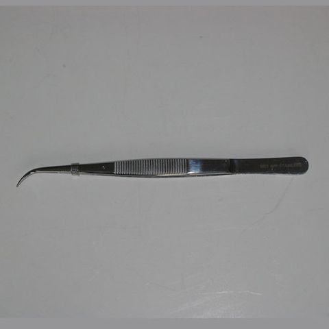 Forceps sharp point angled 130mm