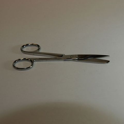 Scissors surgical sharp/blunt 100mm