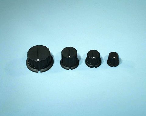 Knob plastic black notched 15mm