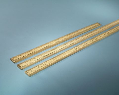 Ruler wood 1m vertical scale brass ends