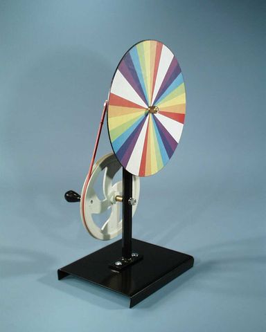 Newtons colour disc 18cm driven on stand