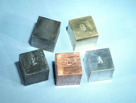 Cube Iron 2cm edge  [WSL]