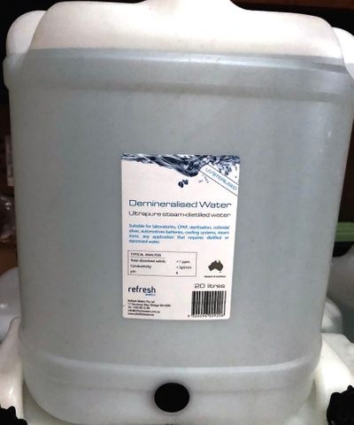 Water demineralised/distilled (w/tap)