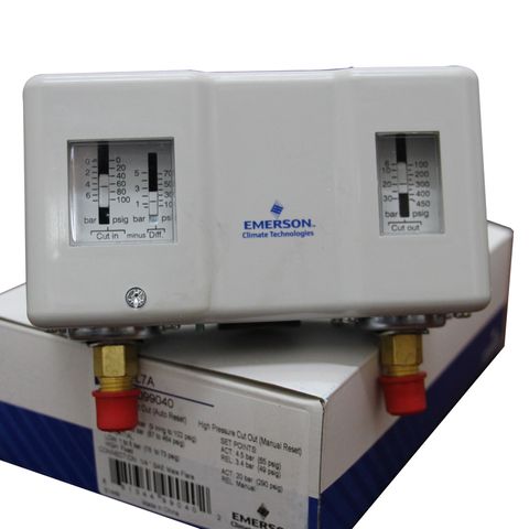 Emerson Dual Pressure Control 1/4 Male Flare 099038 PS2-A7A 49/65