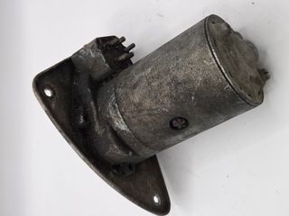 WIPER MOTOR R113 W111 4PIN USED