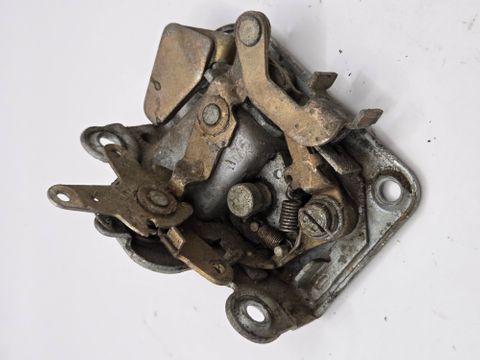 LR DOOR LOCK USED