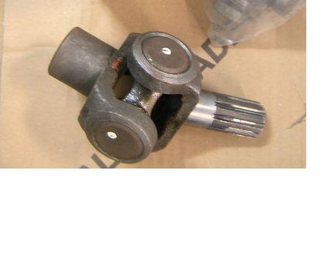 REAR AXLE UNIVERSAL JOINT  180