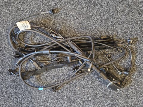 ENGINE WIRING LOOM W124 MB TEMPOMAT