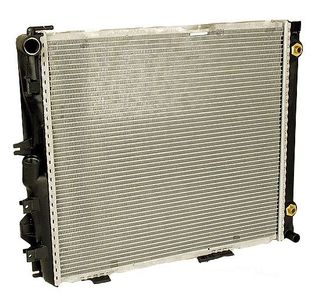 RADIATOR W124 300E E320