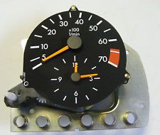 REV COUNTER CLOCK W124  USED