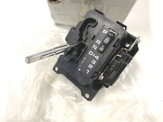 GEAR LEVER MECHANISM W202 722-6 RHD USED