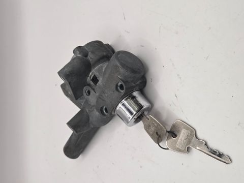 STEERING LOCK W111 RHD USED