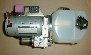 ROOF HYDRAULIC PUMP R129 -94 USED