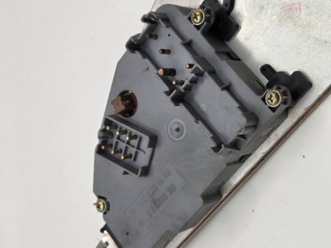 LR ELEC SEAT SWITCH  W140 USED