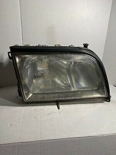 RH HEADLAMP W140  94- USED