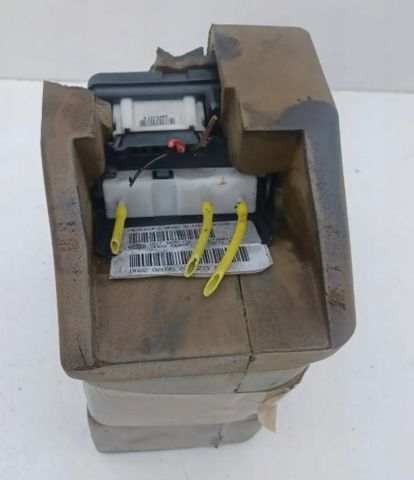 CENTRAL LOCK PUMP W168 USED