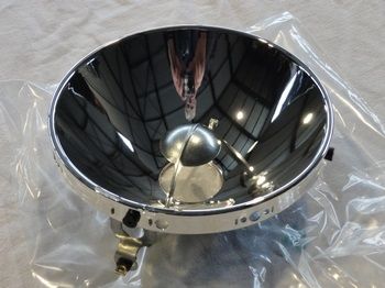 HEADLAMP REFLECTOR W114 73- URO