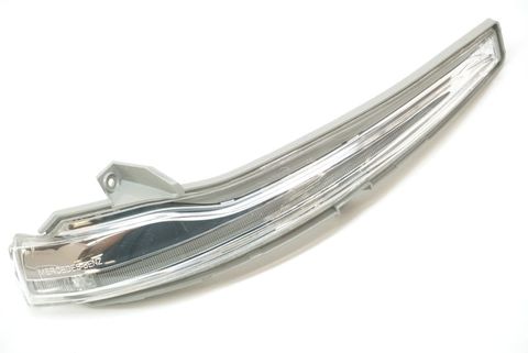RH MIRROR REPEATER LAMP W167 W205 TYC