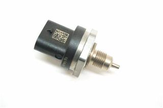 FUEL TEMP PRESSURE SENSOR M274 M270 BOSCH