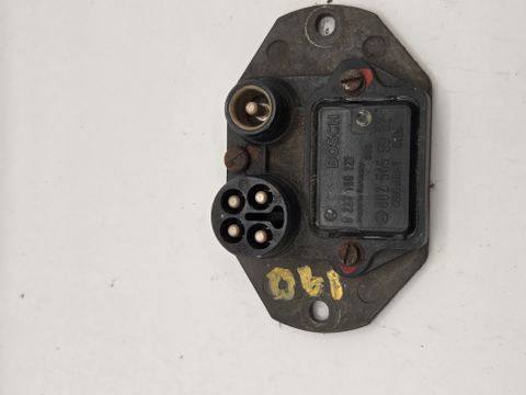 IGNITION CONTROL MODULE W126 W201 USED
