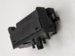 RH SEAT SWITCH W124 USED