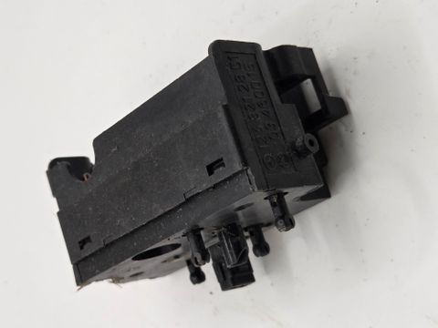RH SEAT SWITCH W124 USED