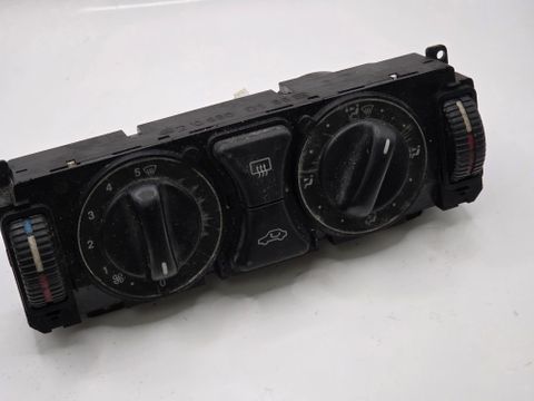 AIR CON CONTROL UNIT W210 USED