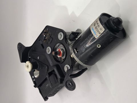 SUNROOF MOTOR W124   USED