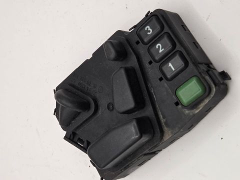 RH SEAT SWITCH MEM W210 USED