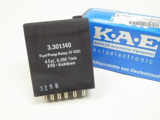 FUEL PUMP RELAY W124 M103 KAE