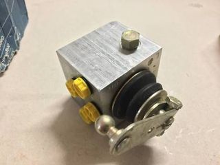 REAR HYDRPHNEUMATIC VALVE W126 USED