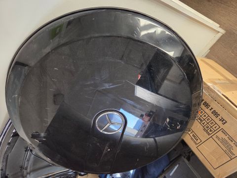 SPARE WHEEL COVER  W463 USED