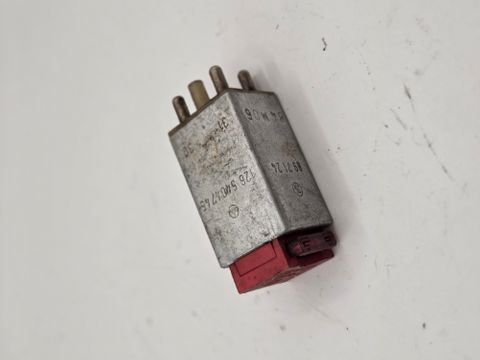 OVERVOLTAGE RELAY W126 W201 -88 USED
