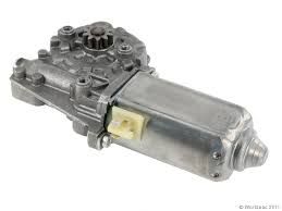 LF  WINDOW MOTOR W124 USED