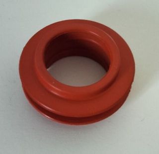 SEAL RETAINER