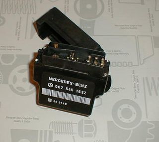 GLOW PLUG RELAY W124 300D