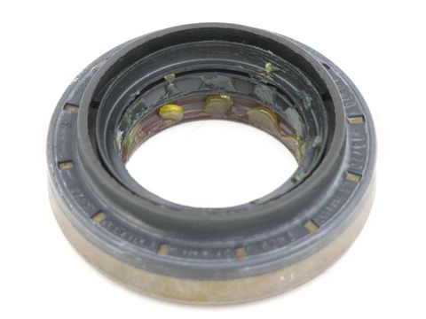 FRONT / REAR PINION SEAL W463