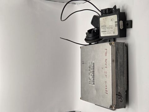 ME CONTROL UNIT SLK170  USED