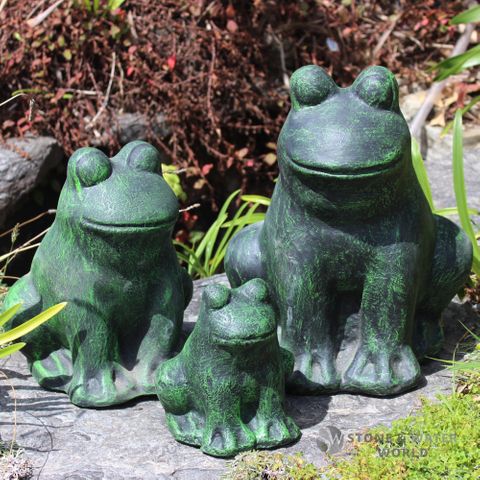 Sitting Frogs (Set of 3)