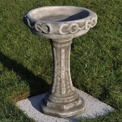 Henley Birdbath