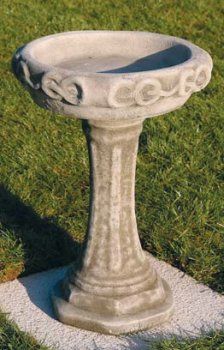 Henley Birdbath