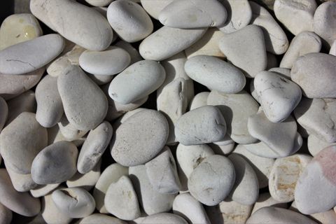 Moondance Pebble | 40-20mm (1ltr Bag)